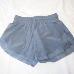 NEW HALARA Women Shorts NWT SMALL Dark Grey w/Navy Blue Tennis Activewear Yoga